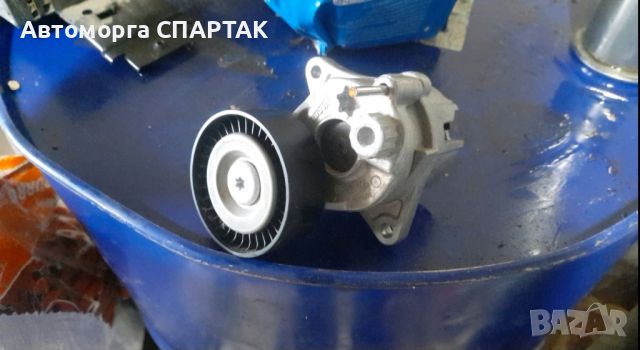 обтящна ролка, пистов ремък SKF VKM 38020
, снимка 2 - Части - 46580351