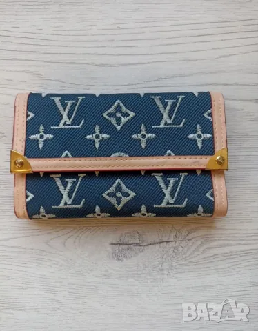 Дамско портмоне Louis Vuitton, снимка 1 - Портфейли, портмонета - 48857868