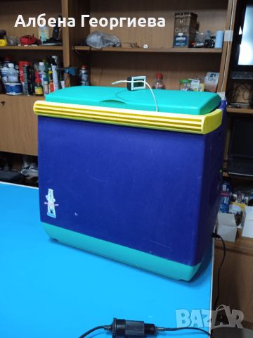 Хладилна чанта Waeco 12 V, снимка 1 - Хладилни чанти - 46432408
