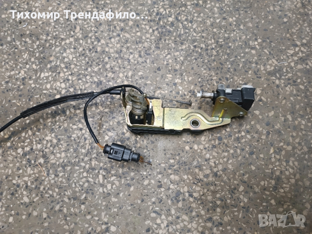 механизъм отваряне НА БАГАЖНИКА VW PASSAT B5 3B9827297A 3B0959781D