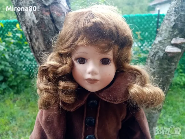 Колекционерска порцеланова кукла, снимка 2 - Колекции - 50414730