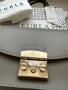 Дамска чанта Furla Metropolis 21см в сив цвят, снимка 2