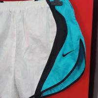 Дамски оригинални къси панталонки. Nike. DRI FIT , снимка 2 - Къси панталони и бермуди - 45513023