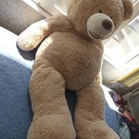 Голям плюшен мечок, снимка 2 - Плюшени играчки - 45434379