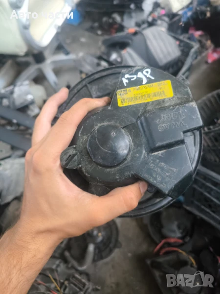 Вентилатор парно за Audi A3 Hatchback II (05.2003 - 08.2012), № F983228M, снимка 1