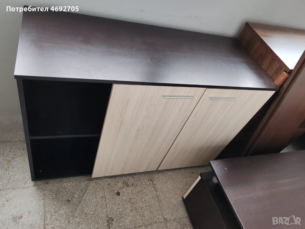 Скрин с нощни шкафчета, снимка 1