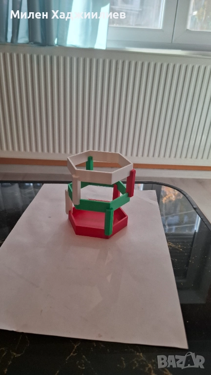 Моливник - бяло, зелено, червено, снимка 1