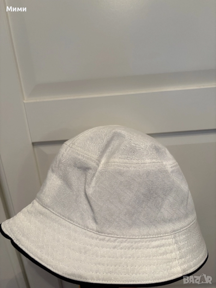 Шапка Fendi, снимка 1