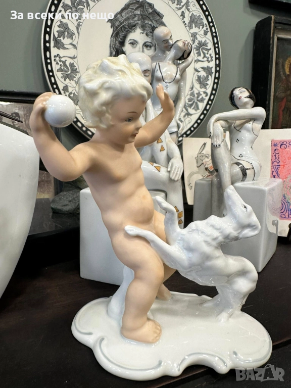Ангелче с топка и кученце” 17/13 см  Германия Schaubach Kunst - 20 век Код P1638, снимка 1