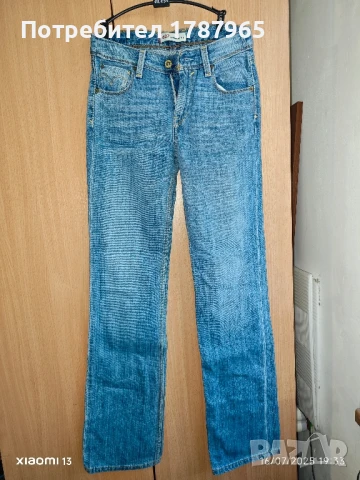 Нови Дамски дънки Levi's, модел 627 straight, 34 номер, снимка 3 - Дънки - 51055340