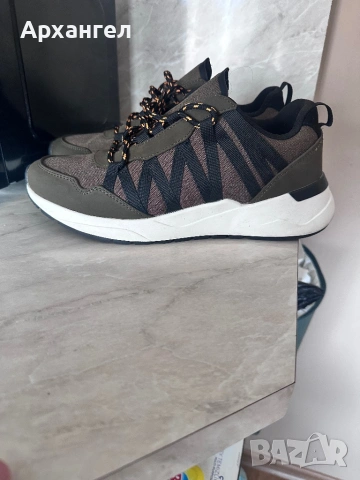 Маратонки 42 номер -27,5 см