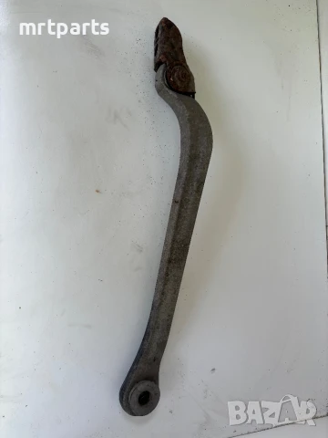 Заден ляв носач за Mercedes S211, снимка 2 - Части - 50955941