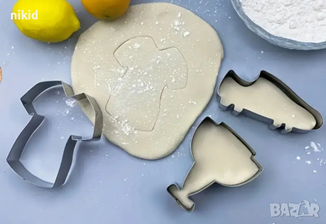 Купа Тениска Бутонка бутонки спортни резци форми метална форма резец украса бисквитки фондан, снимка 5 - Форми - 53930641