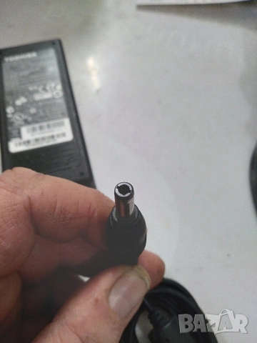 Оригинално зарядно за лаптоп TOSHIBA, снимка 4 - Лаптоп аксесоари - 53222593