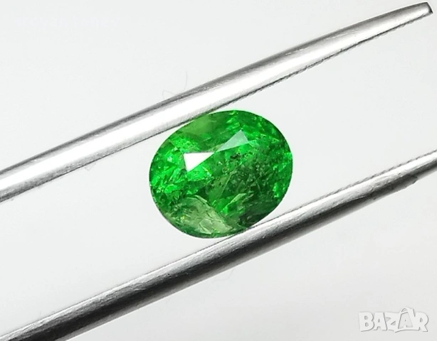 Изключителен ярко зелен цаворит гранат 1.95 карата! Нов!, снимка 3 - Други - 54196812