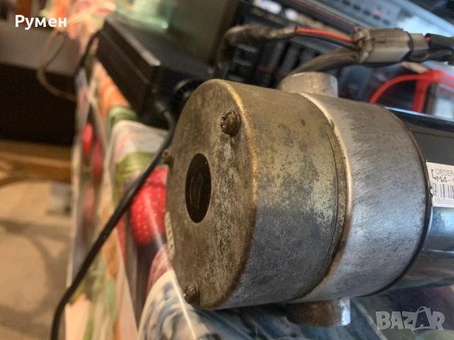 Електромотор и зареждащ адаптер за електрическа четириколка, снимка 4 - Инвалидни скутери - 53634847