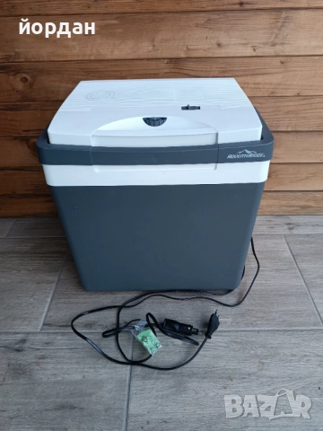 Хладилна чанта Adventuridge 12/220 волта 