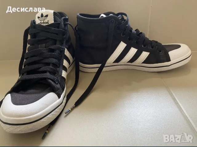 Кецове Adidas 37 номер, снимка 2 - Кецове - 47198067