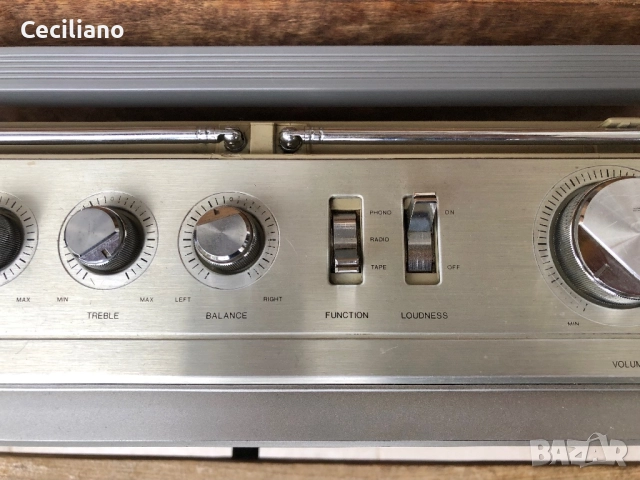 Радиокасетофон  Crown  CSC 950L(Japan), снимка 10 - Радиокасетофони, транзистори - 51860495