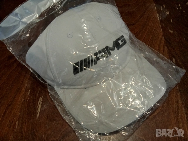 Колекция лот мъжки маркови дрехи часовници парфюми шапки кецове