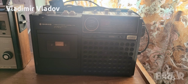 Радио Селена и касетофон Sanyo 