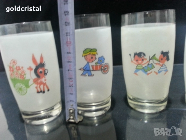 стари стъклени чаши детски мотиви , снимка 4 - Антикварни и старинни предмети - 51948634