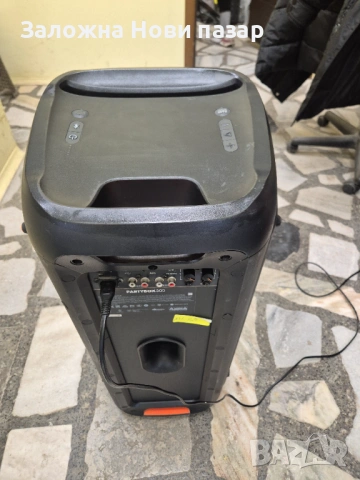 Аудио система JBL PARTYBOX 300, снимка 3 - Тонколони - 53618107