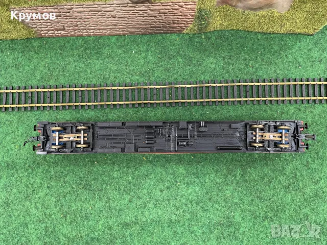 Вагон пътнически ресторант 4-осен Роко HO 1:87 влак ЖП модел осветление, снимка 5 - Колекции - 48003079