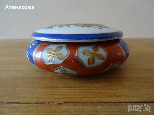 Японска порцеланова кутия Satsuma Сатцума 1920 г, снимка 7 - Антикварни и старинни предмети - 54184951