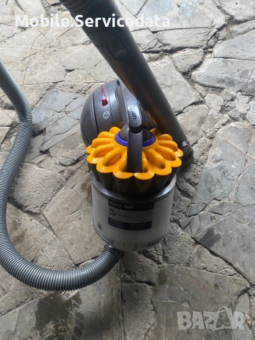 Прахосмукачка Dyson DC33 – перфектна работа | Внос от Германия, снимка 3 - Прахосмукачки - 53054745
