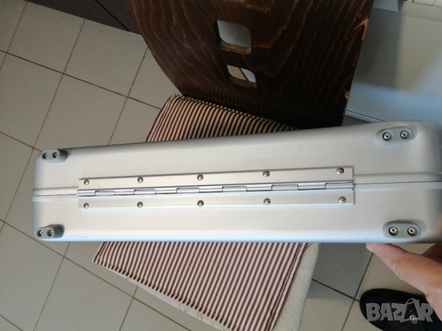 Алуминиево дипломатическо куфарче ALUMAXX, снимка 5 - Куфари - 51708469