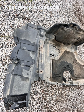 Кора под двигател дясна  за Тойота корола версо. 2004-2008г, снимка 2 - Аксесоари и консумативи - 52393325