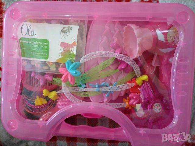 Фризьорски комплект за момиченце, гривни, шноли и други