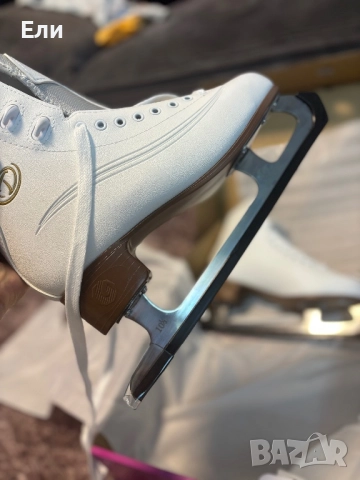 Кънки за лед , снимка 3 - Зимни спортове - 52940905