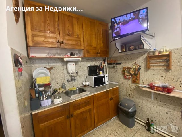 ПРОДАВАМ тристаен апартамент, снимка 3 - Aпартаменти - 45223407