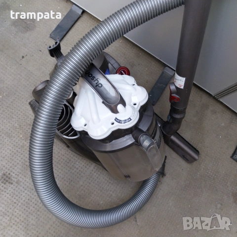 НАЙ ДОБРАТА ОФЕРТА Прахосмукачка Dyson DC29, снимка 4 - Прахосмукачки - 53770725