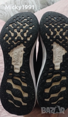 Nike детски маратонки за бягане , снимка 5 - Детски маратонки - 53149739