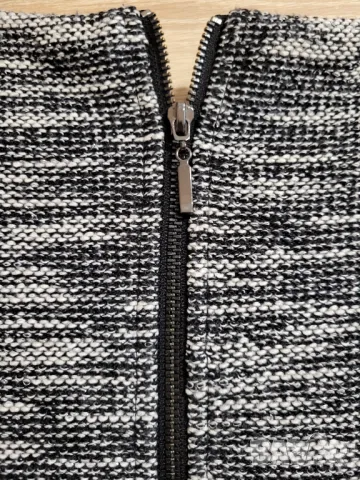 Рокля с лъскавина, снимка 2 - Рокли - 49957752