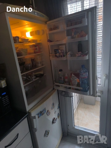 Хладилник с фризер Gorenje с 2 компресора, снимка 7 - Хладилници - 53276496