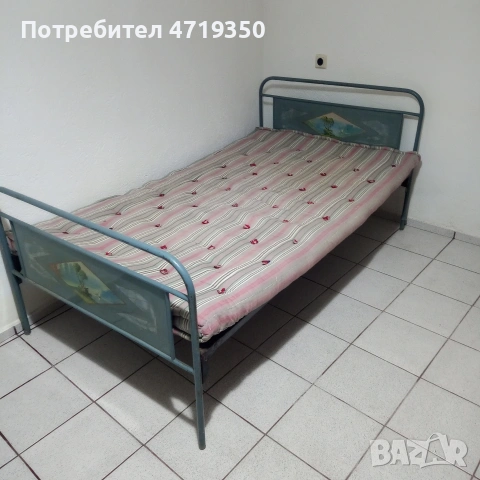 Продавам ретро легло 