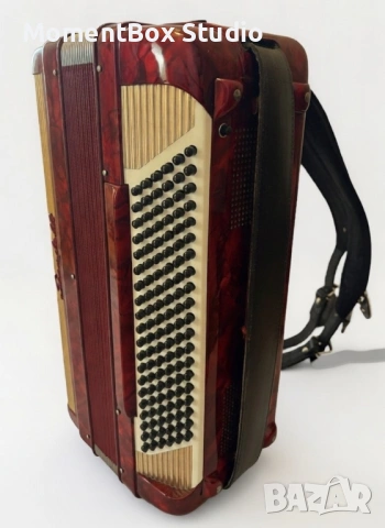 Акордеон Scandalli 120 баса , снимка 3 - Акордеони - 53645369