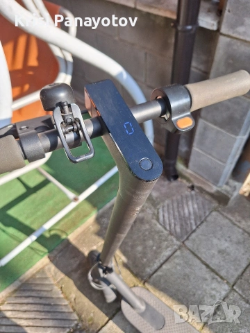 Електрическа тротинетка Xiaomi Mi Electric Scooter Essential – запазена, с кутия, снимка 3 - Велосипеди - 53975258