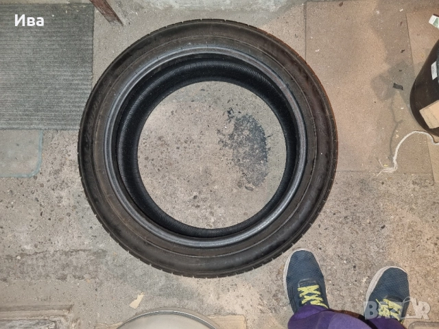 Продават се комплект гуми за Тойота 225/45 R 17, снимка 3 - Гуми и джанти - 52914036