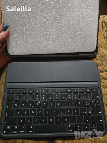 Магнитен калъф с клавиатура за IPad - 11инча - нова, снимка 5 - Друга електроника - 53140868