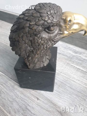 Малка бронзова фигура на орел/бюст/глава върху мрамор, снимка 1 - Антикварни и старинни предмети - 46474276