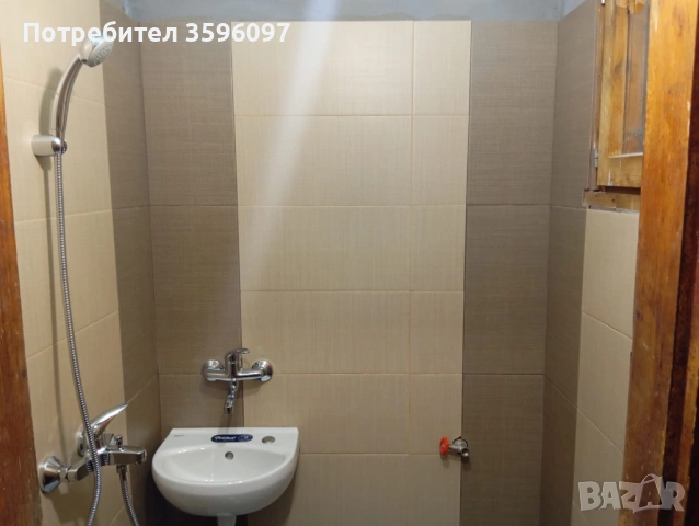 КЪЩА С ДВОР ДРАГОВИЩИЦА, снимка 2 - Къщи - 53419007