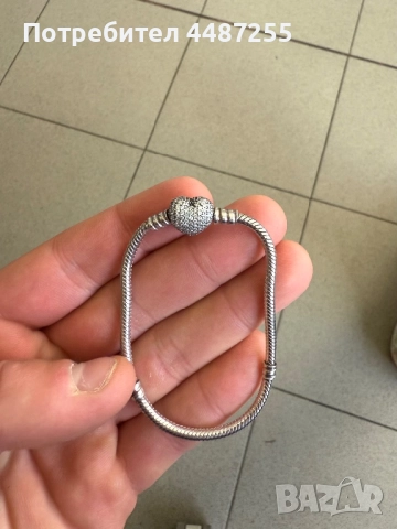 Оригинална гривна Pandora, снимка 2 - Гривни - 52385737