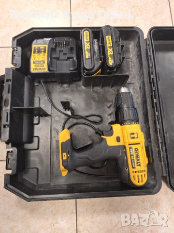 Винтоверт DeWALT DCD776