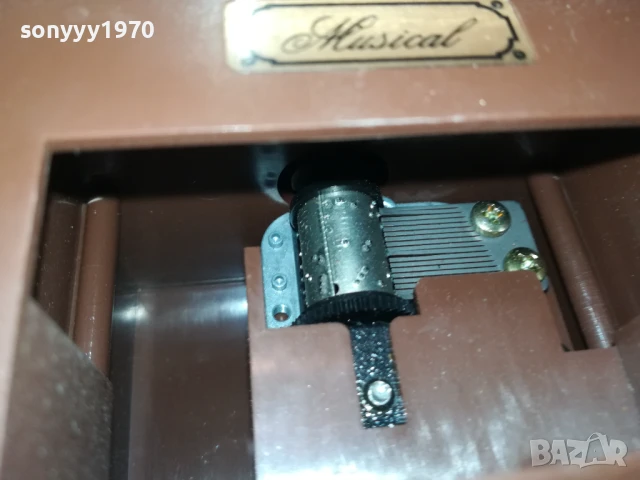 MUSIC BOX-16Х12Х12СМ МЕЛНИЦА С МЕЛОДИЯ 0906250712, снимка 6 - Колекции - 50598017