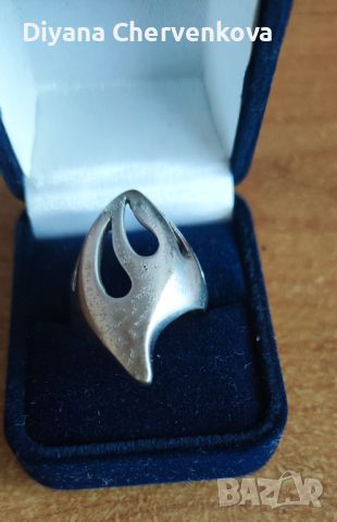 Дамски сребърен комплект: пръстен, обеци и висулка за колие, снимка 1 - Обеци - 46363909